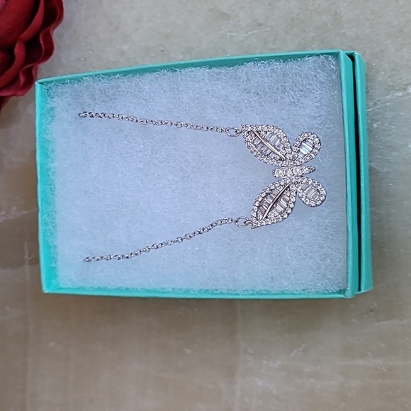 Luxury CZ buttetfly Pendant Necklace NWT - Picture 10 of 10